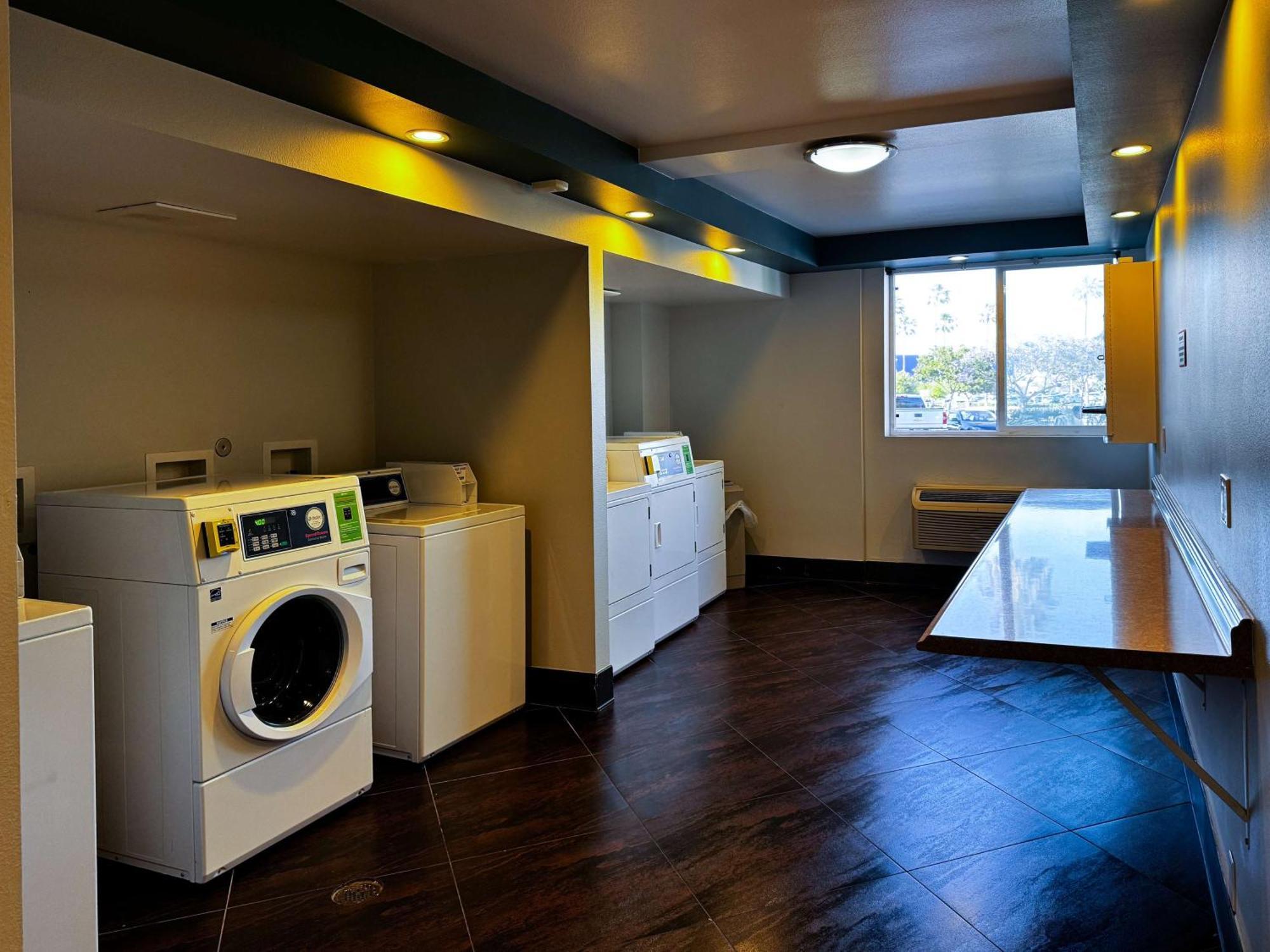 Studio 6 Suites Carson, Ca Esterno foto